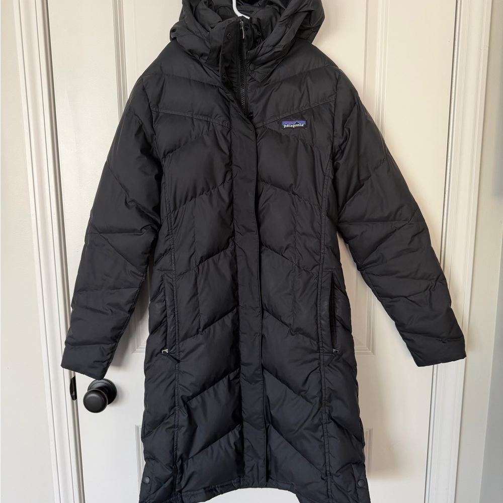 Patagonia Women's Black Down With It Parka